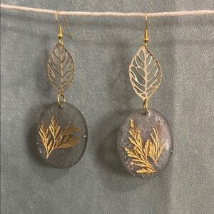 Elegant Gold Leaf Dangle Earrings